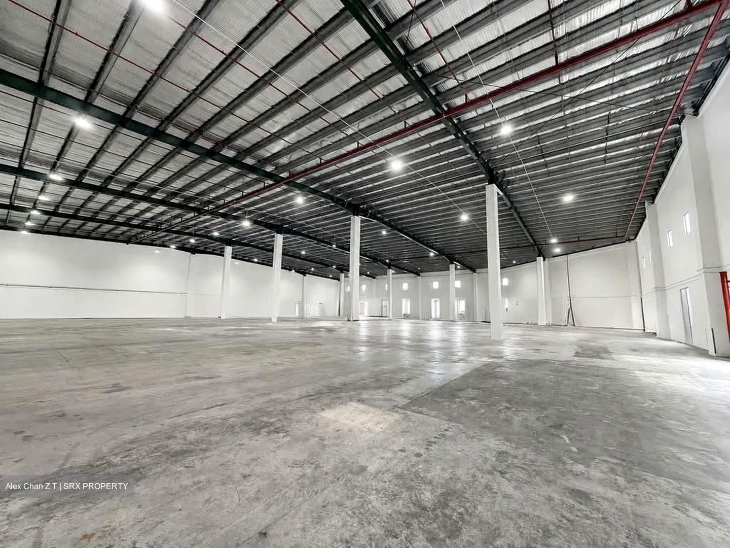 Upper Changi Road East (D16), Warehouse #607938701